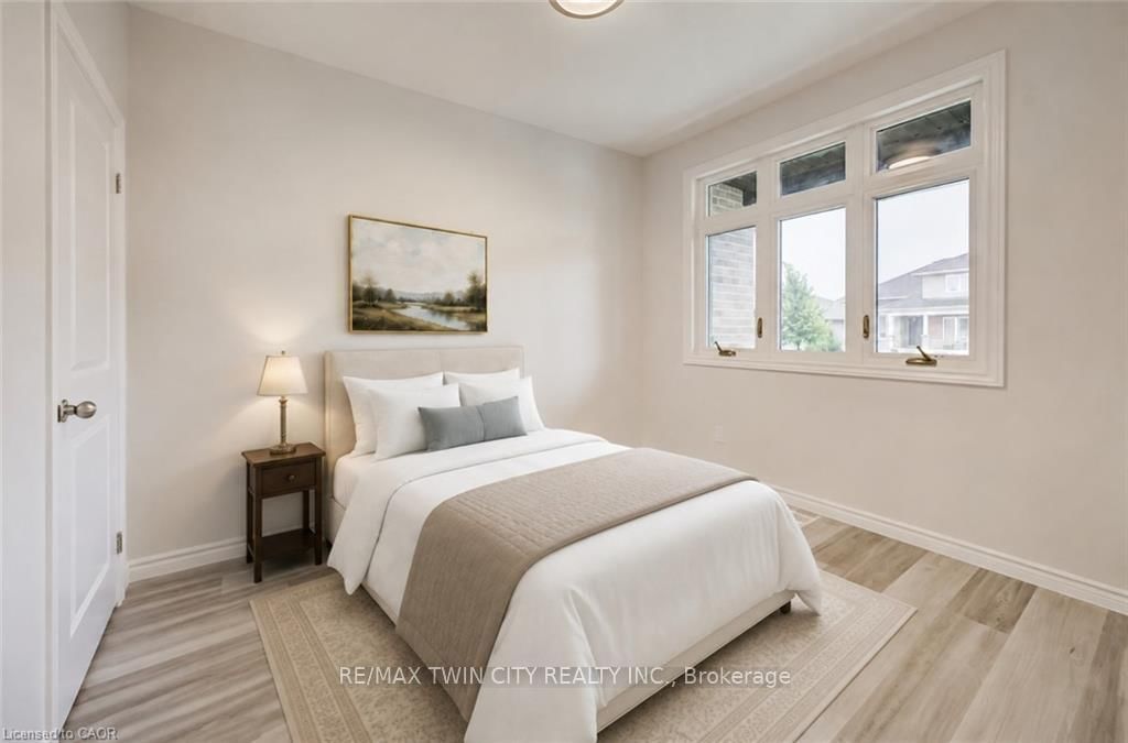 48 MAIN Street E • East Zorra-Tavistock, ON photo 16