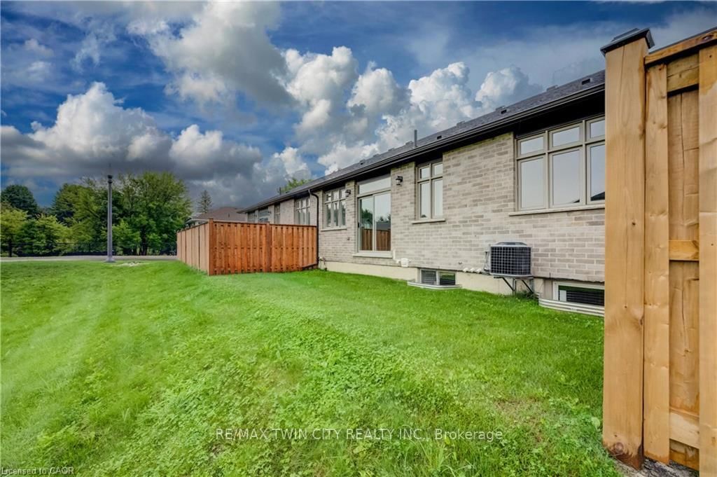 48 MAIN Street E • East Zorra-Tavistock, ON photo 26