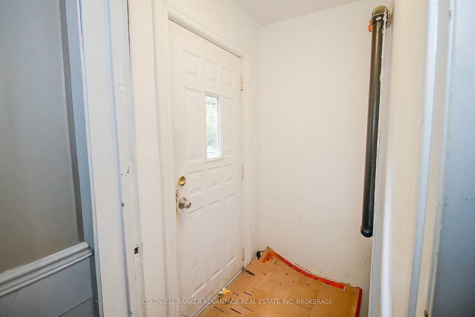 305 Burgar Street • Welland, ON photo 14