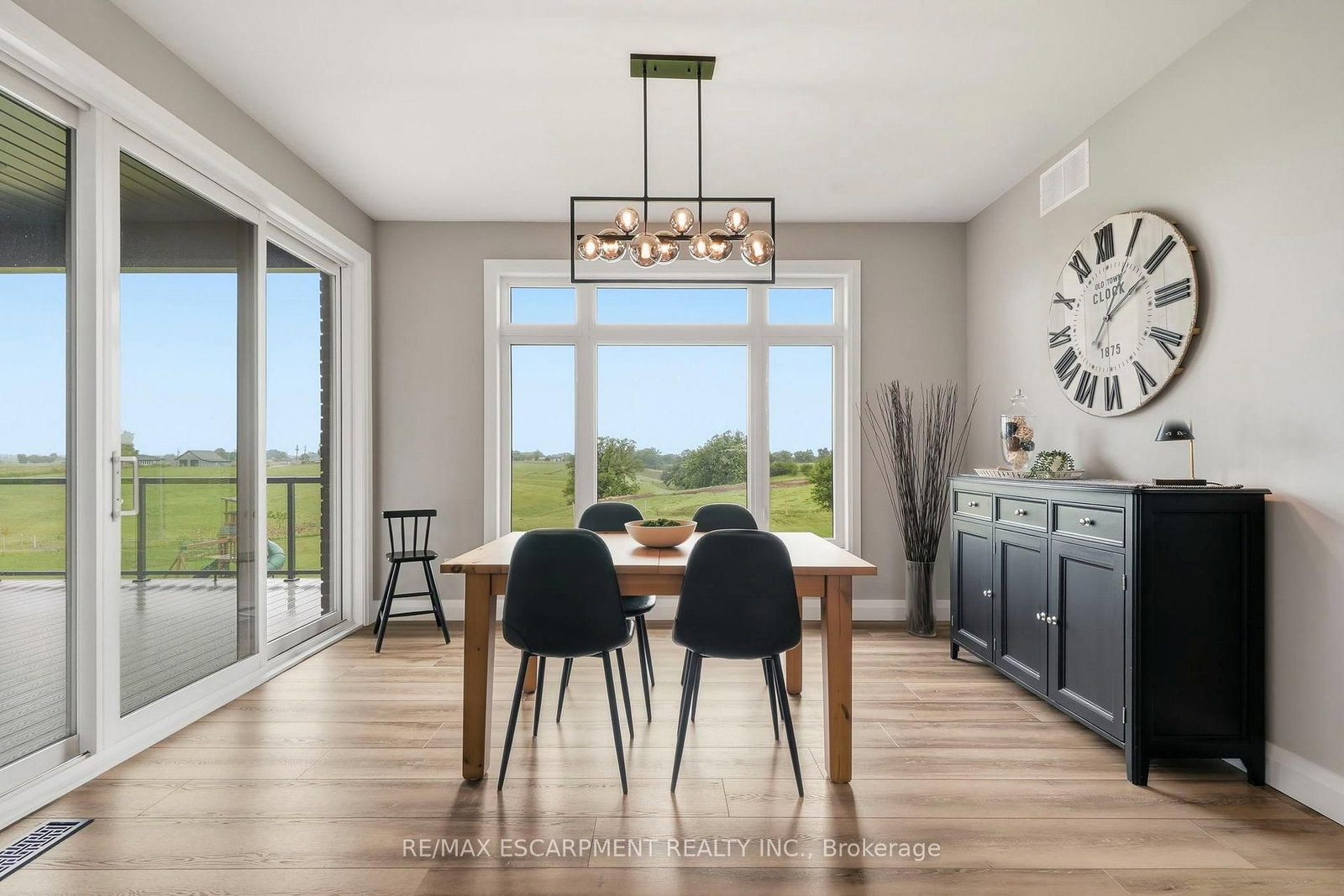 14 Hudson Drive • Brantford, ON photo 10