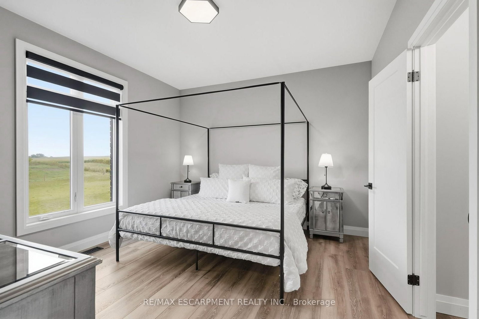 14 Hudson Drive • Brantford, ON photo 23