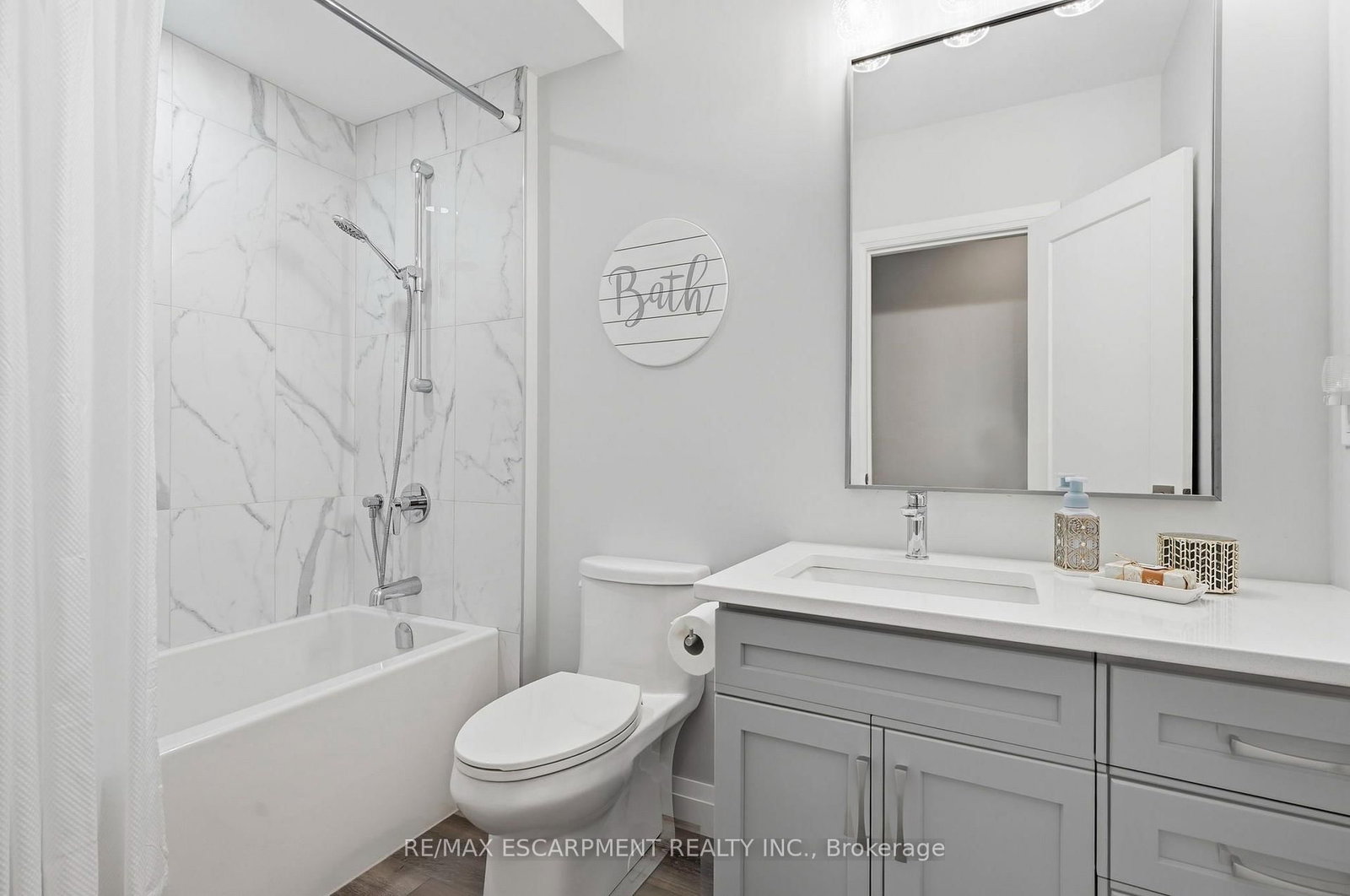 14 Hudson Drive • Brantford, ON photo 35