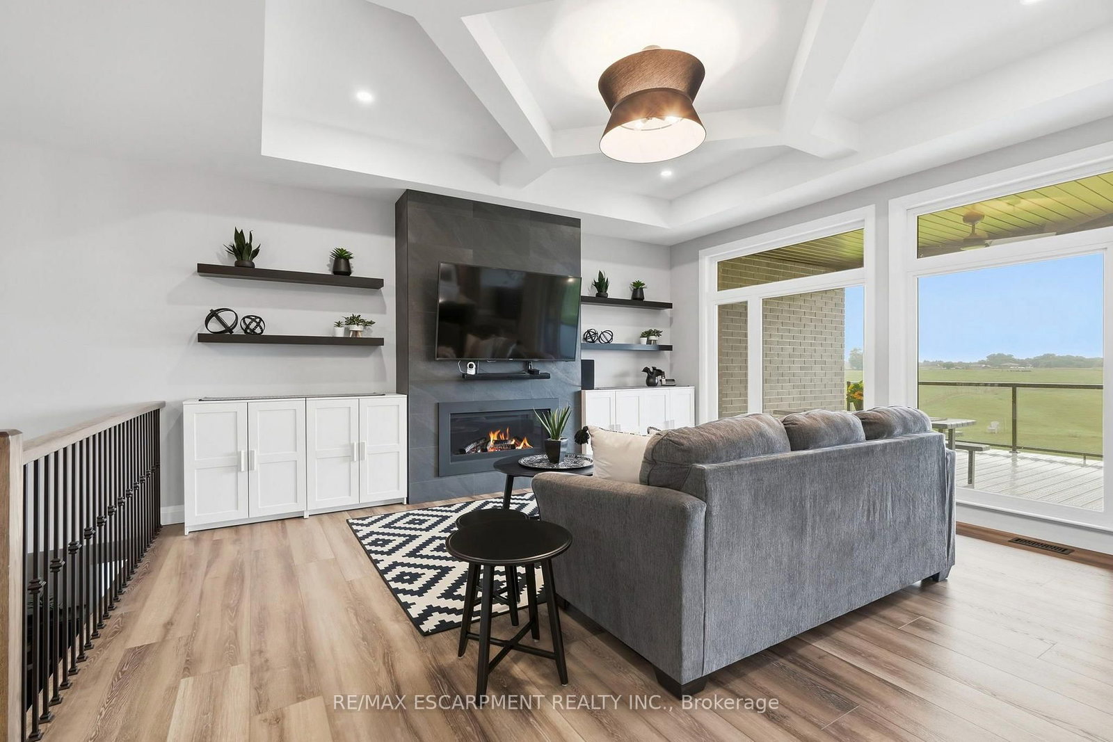 14 Hudson Drive • Brantford, ON photo 4
