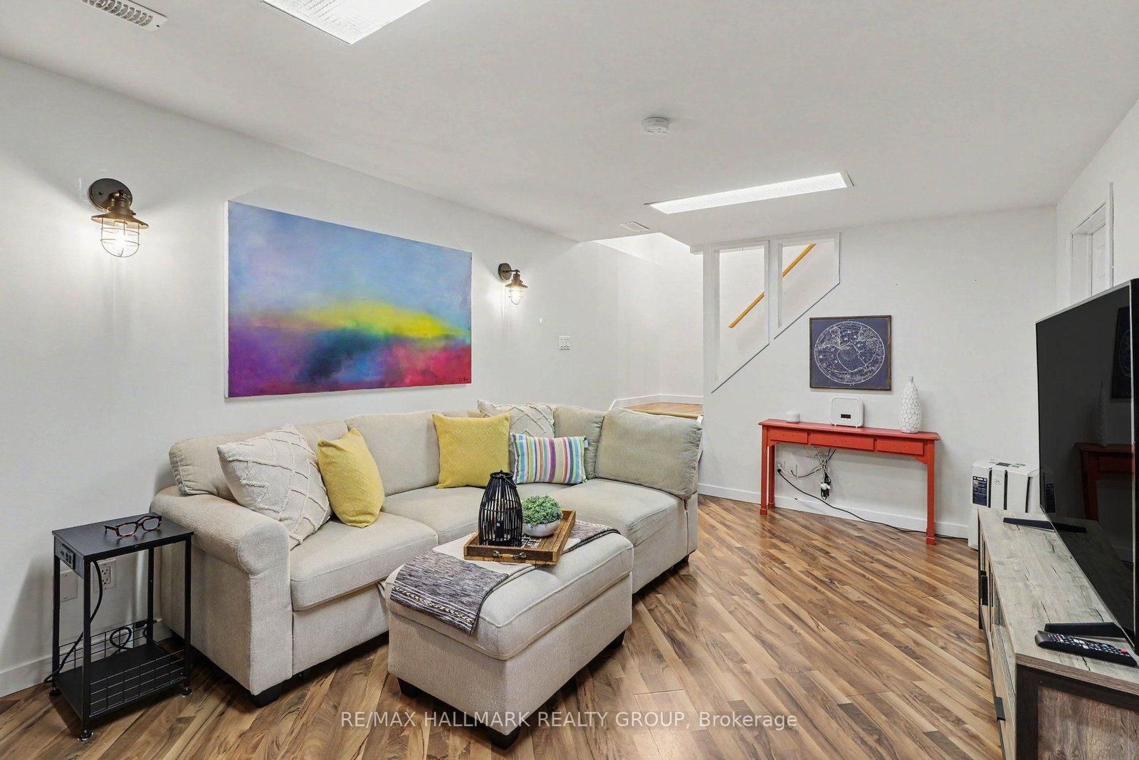 60 Woodburn Drive • Ottawa, ON photo 25