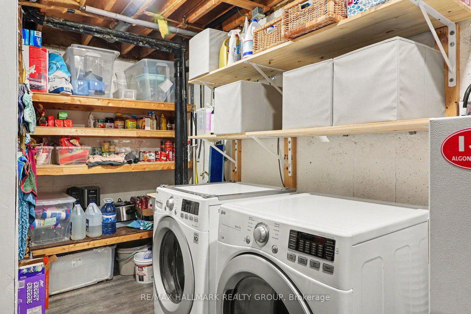 60 Woodburn Drive • Ottawa, ON photo 30