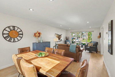 60 Woodburn Drive • Ottawa, ON photo 9