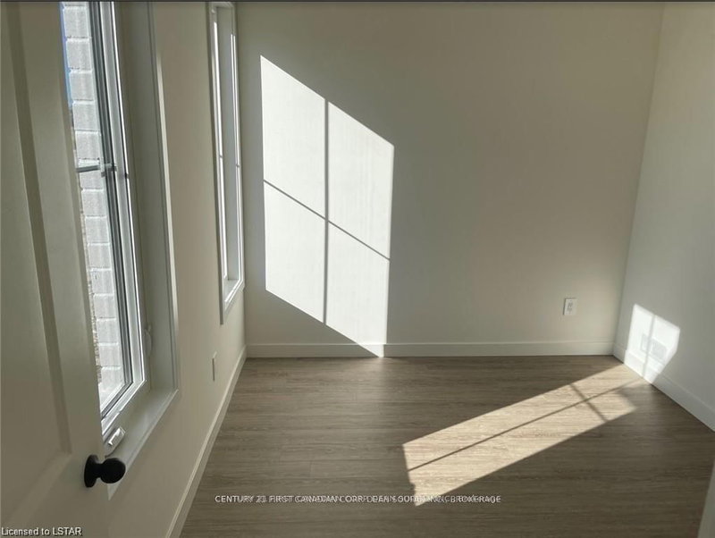 1781 Henrica Ave photo 5