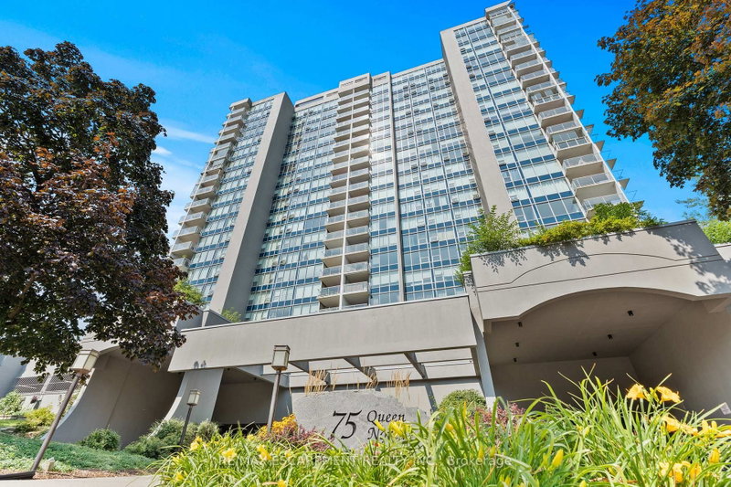 2206 - 75 Queen Street N