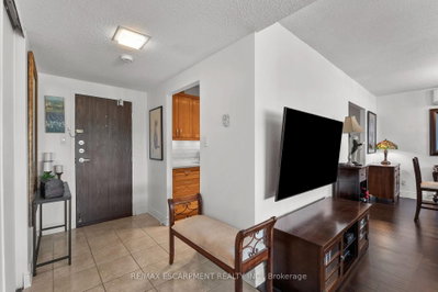 75 Queen Street N • #2206 • Hamilton, ON photo 3