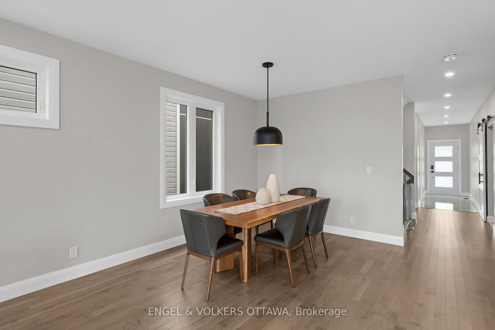 6933 Notre Dame Street • Ottawa, ON photo 15