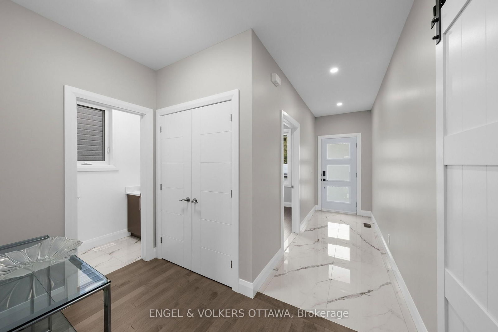 6933 Notre Dame Street • Ottawa, ON photo 4