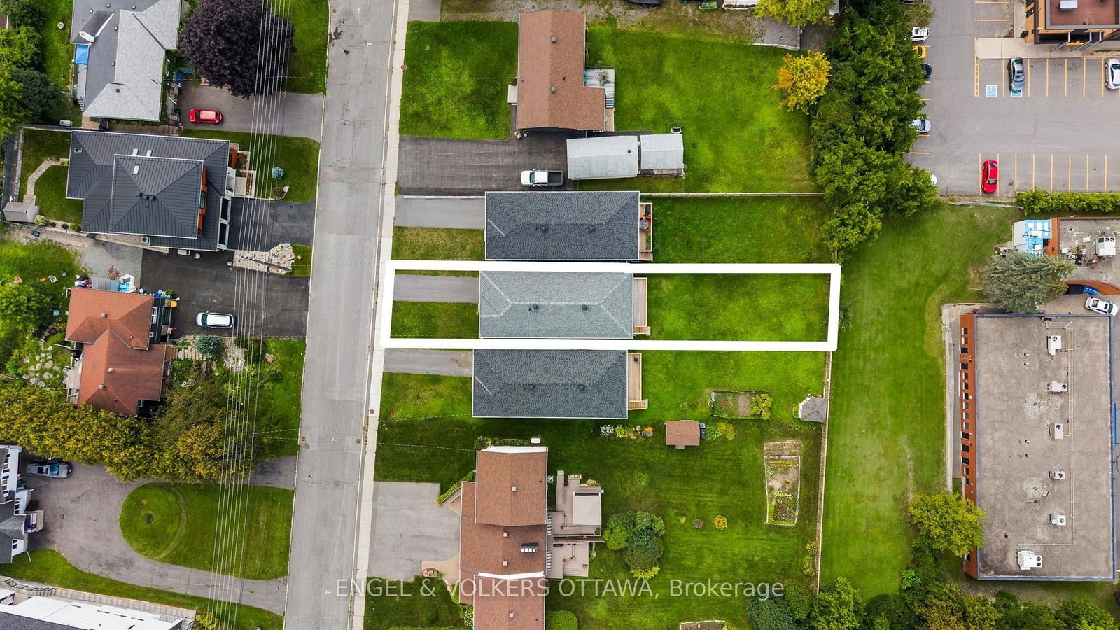 6933 Notre Dame Street • Ottawa, ON photo 43
