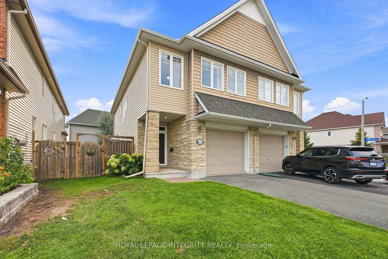 661 Willowmere Way • Ottawa, ON photo 2