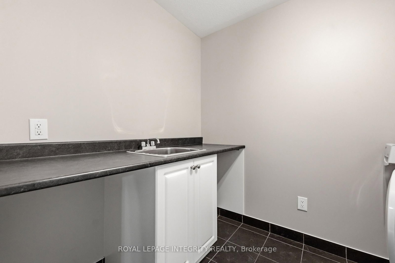 661 Willowmere Way • Ottawa, ON photo 30