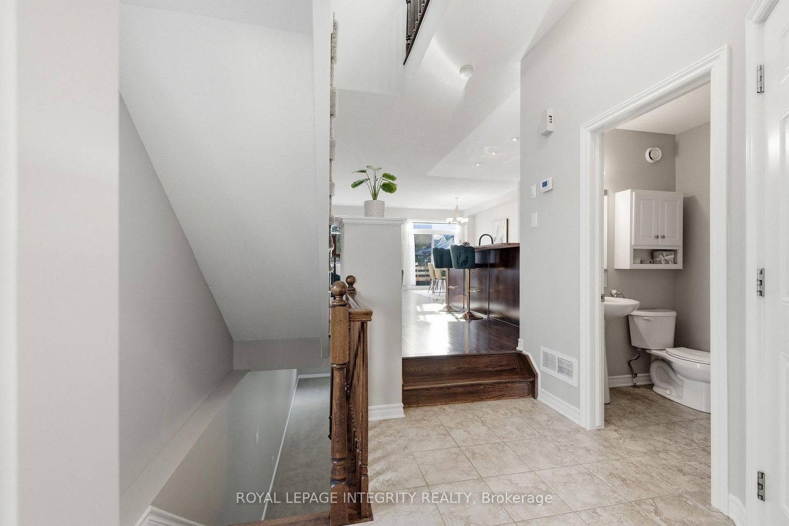 661 Willowmere Way • Ottawa, ON photo 5