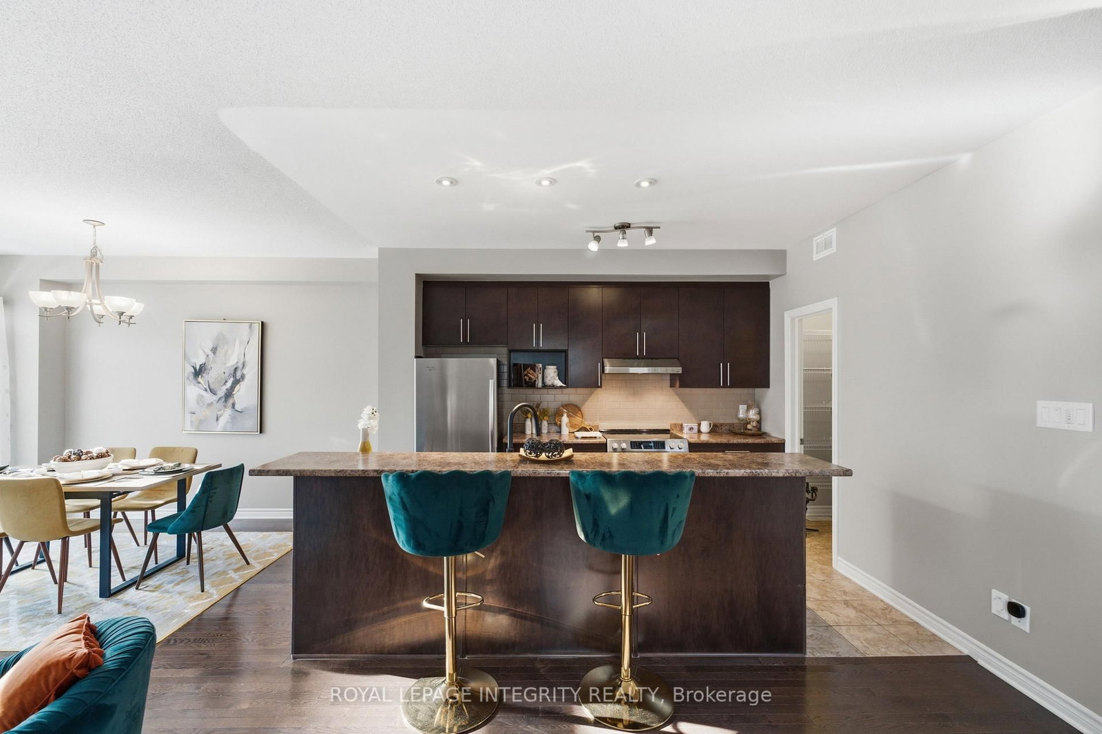 661 Willowmere Way • Ottawa, ON photo 7