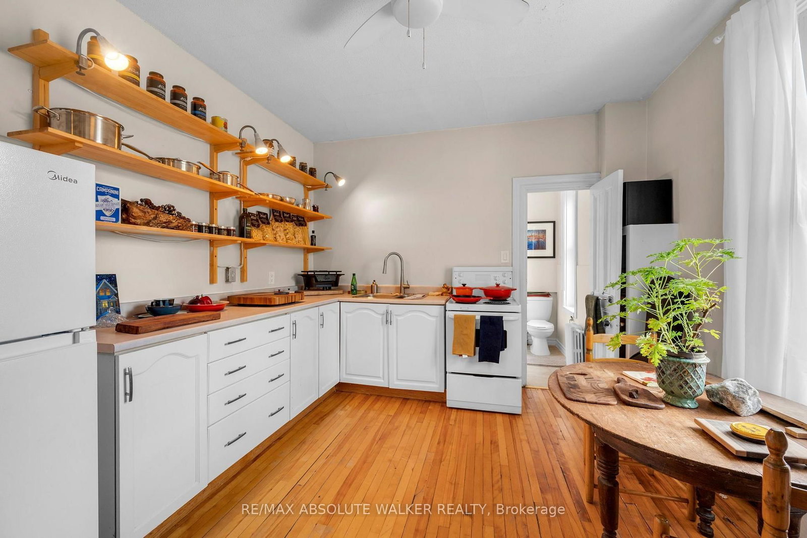 120 Strathcona Avenue • Ottawa, ON photo 16