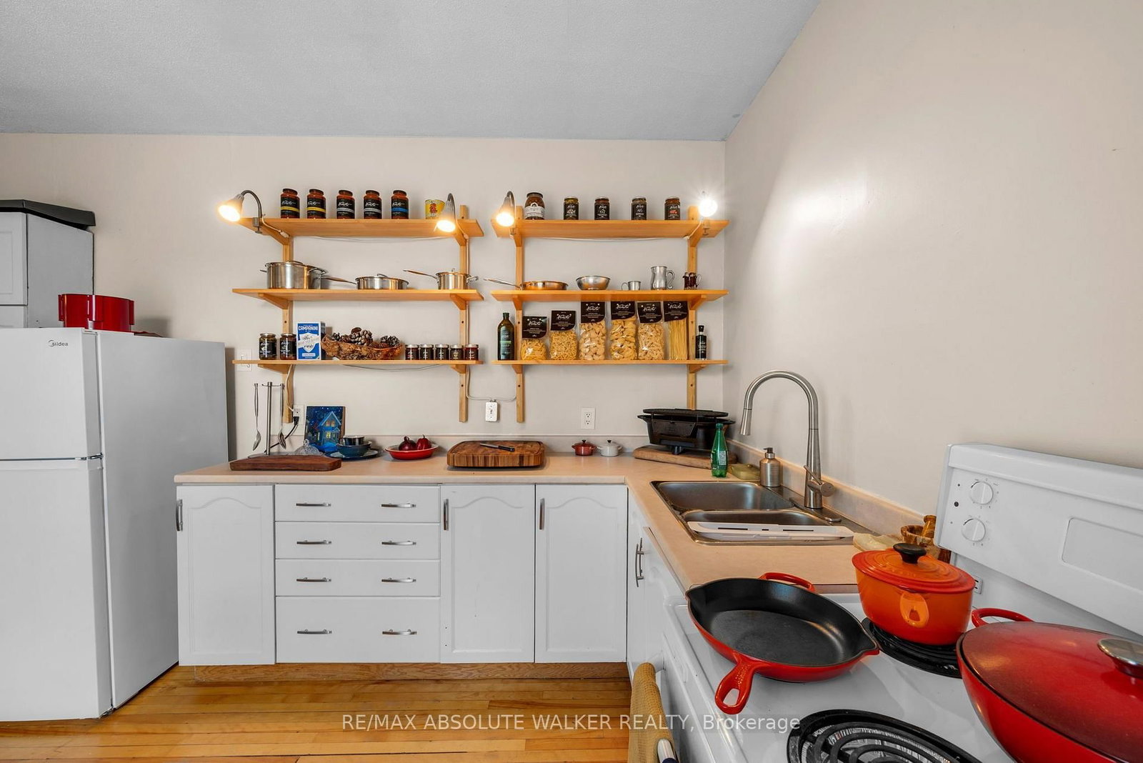 120 Strathcona Avenue • Ottawa, ON photo 5