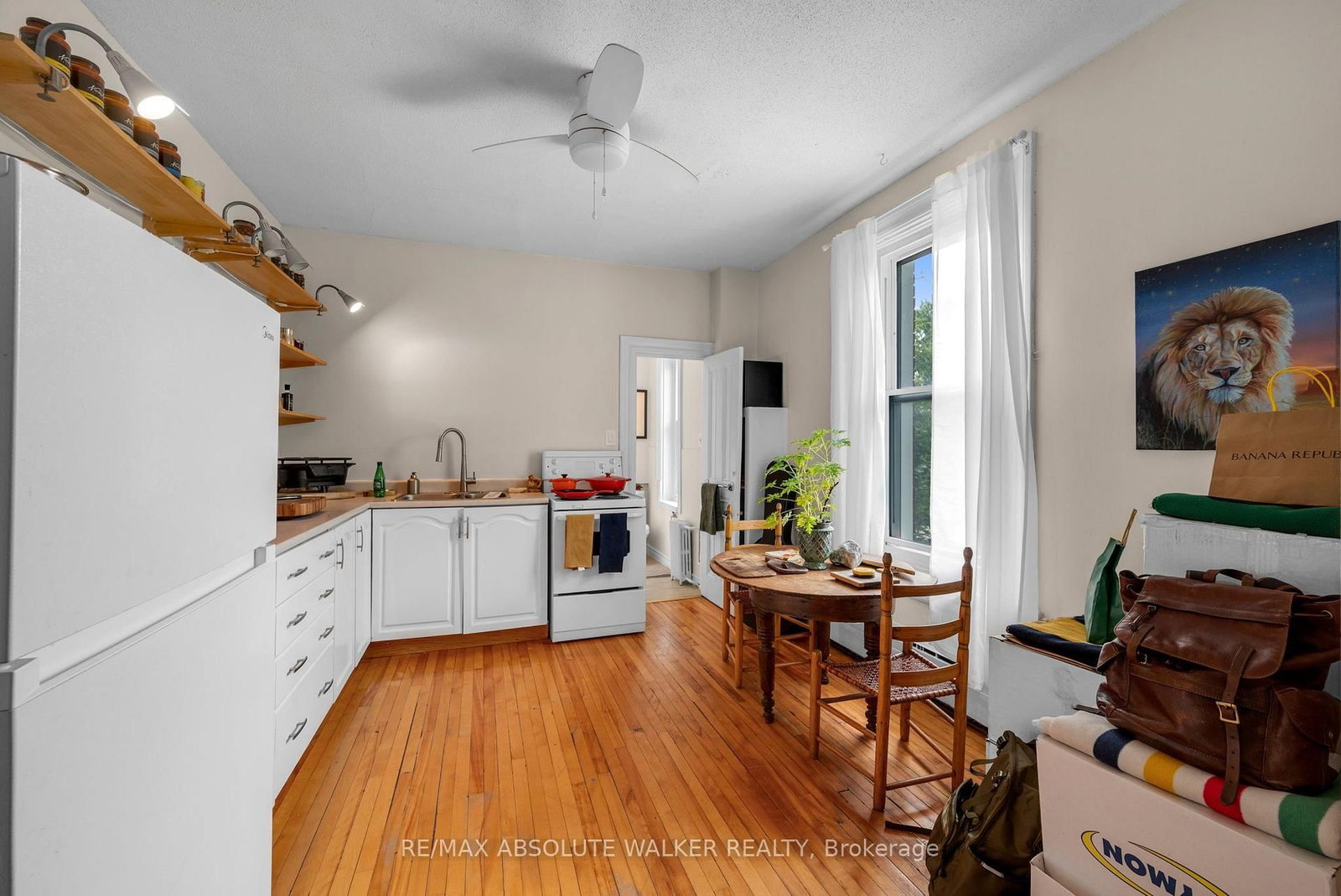 120 Strathcona Avenue • Ottawa, ON photo 9