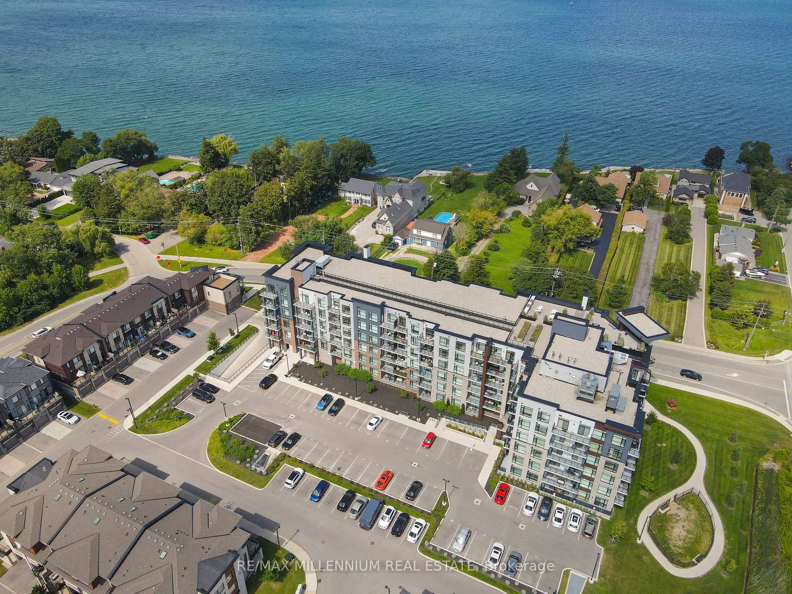 600 North Service Road • #403 • Hamilton, ON photo 1