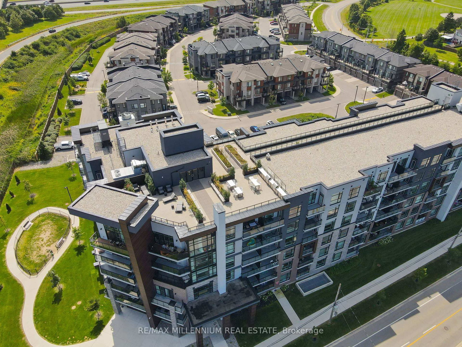 600 North Service Road • #403 • Hamilton, ON photo 4
