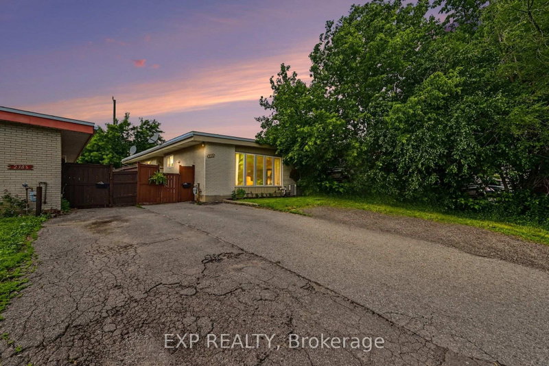 2385 Walkley Road