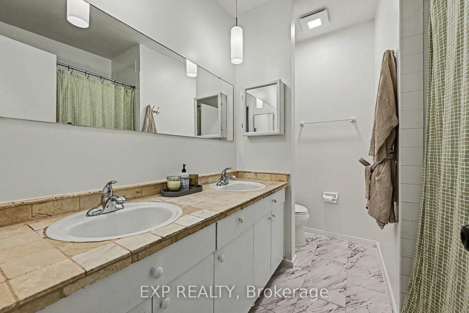 2385 Walkley Road • Ottawa, ON photo 21