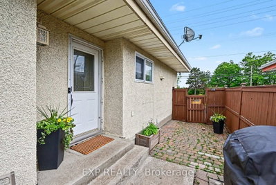 2385 Walkley Road • Ottawa, ON photo 3