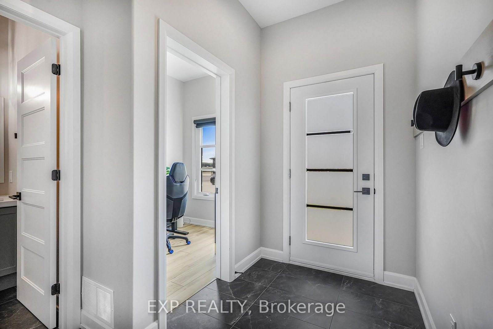 1202 Montblanc Crescent • Russell, ON photo 2