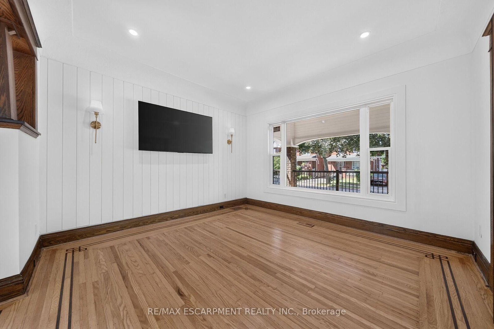 229 Park Row S • Hamilton, ON photo 11