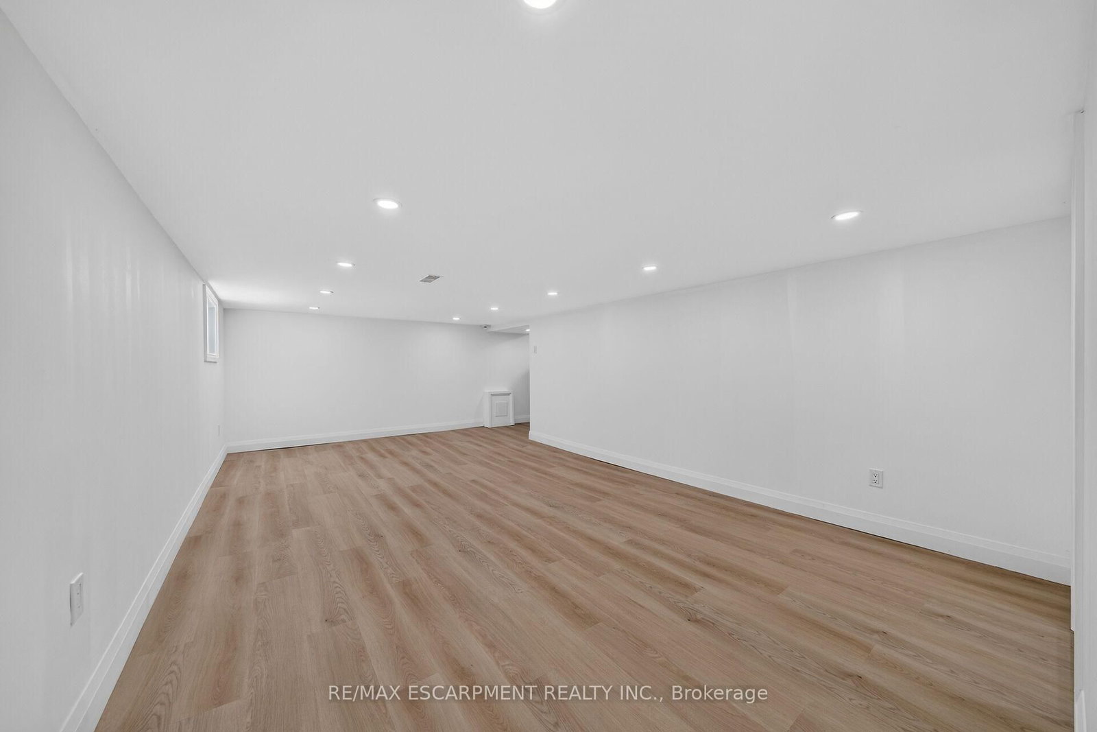 229 Park Row S • Hamilton, ON photo 36