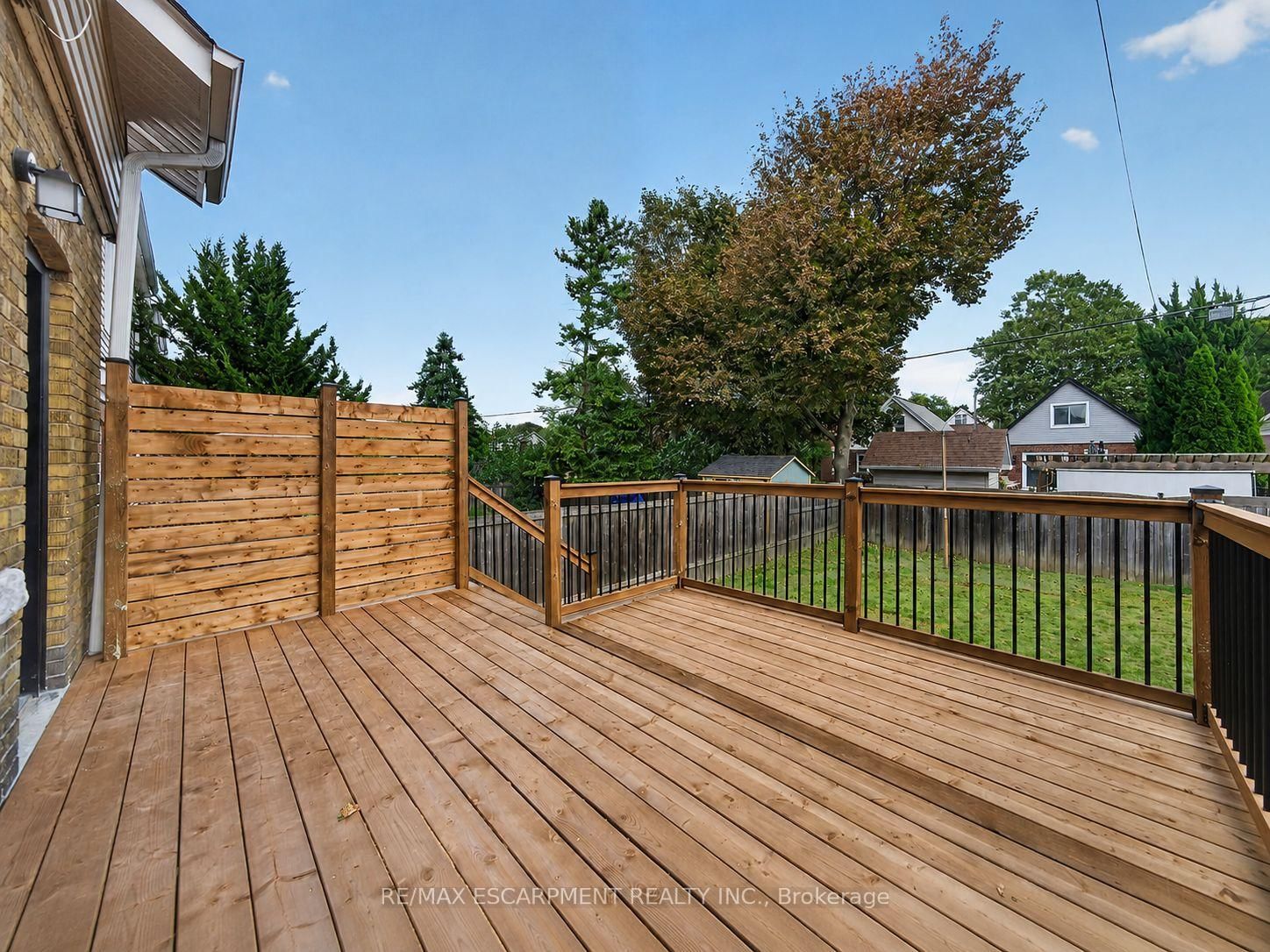 229 Park Row S • Hamilton, ON photo 40
