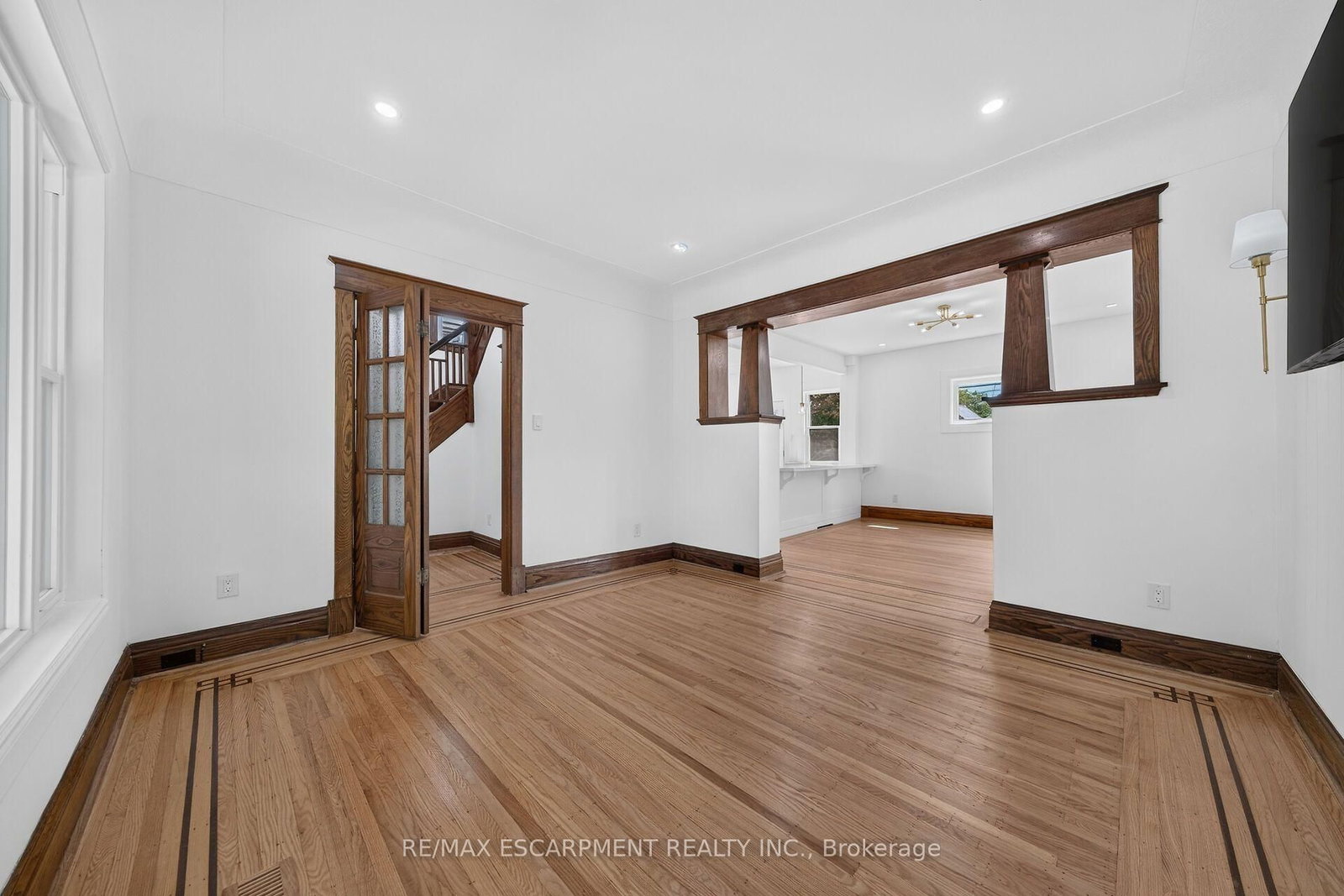 229 Park Row S • Hamilton, ON photo 8