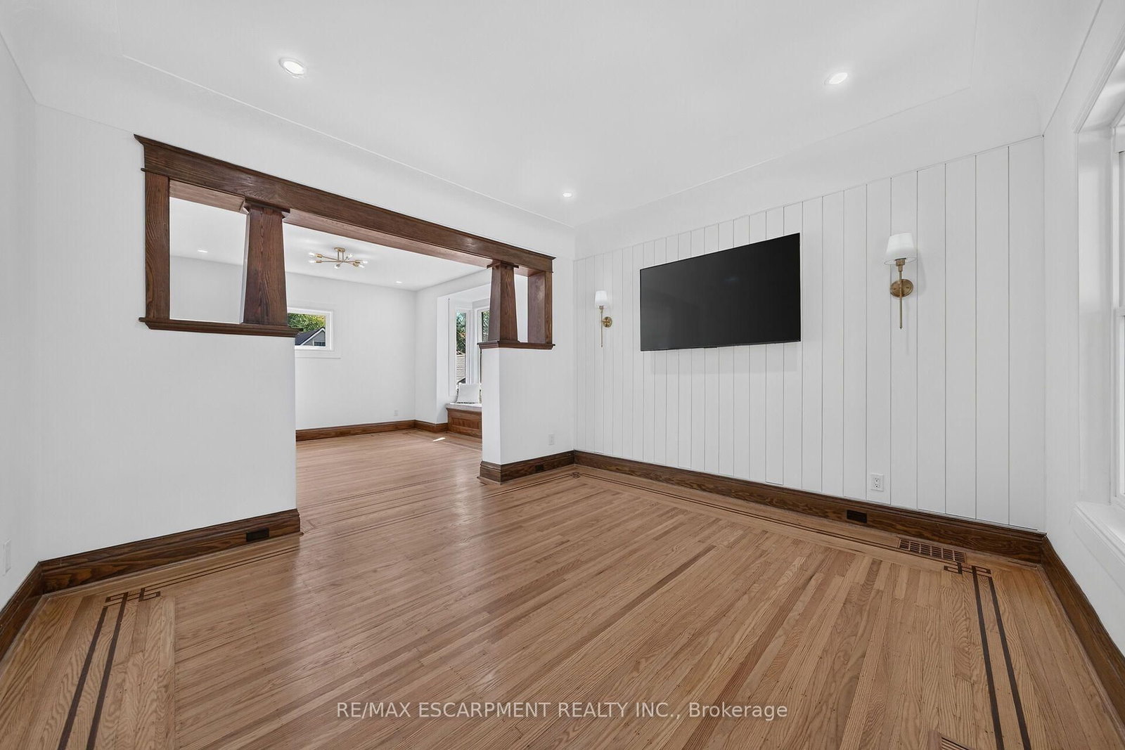 229 Park Row S • Hamilton, ON photo 9