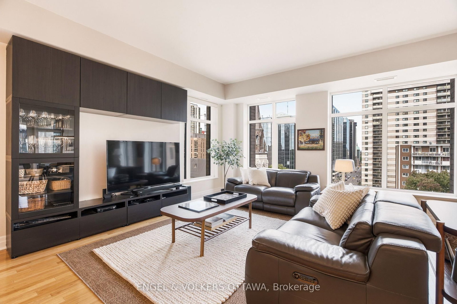 245 Kent Street • #1009 • Ottawa, ON photo 12