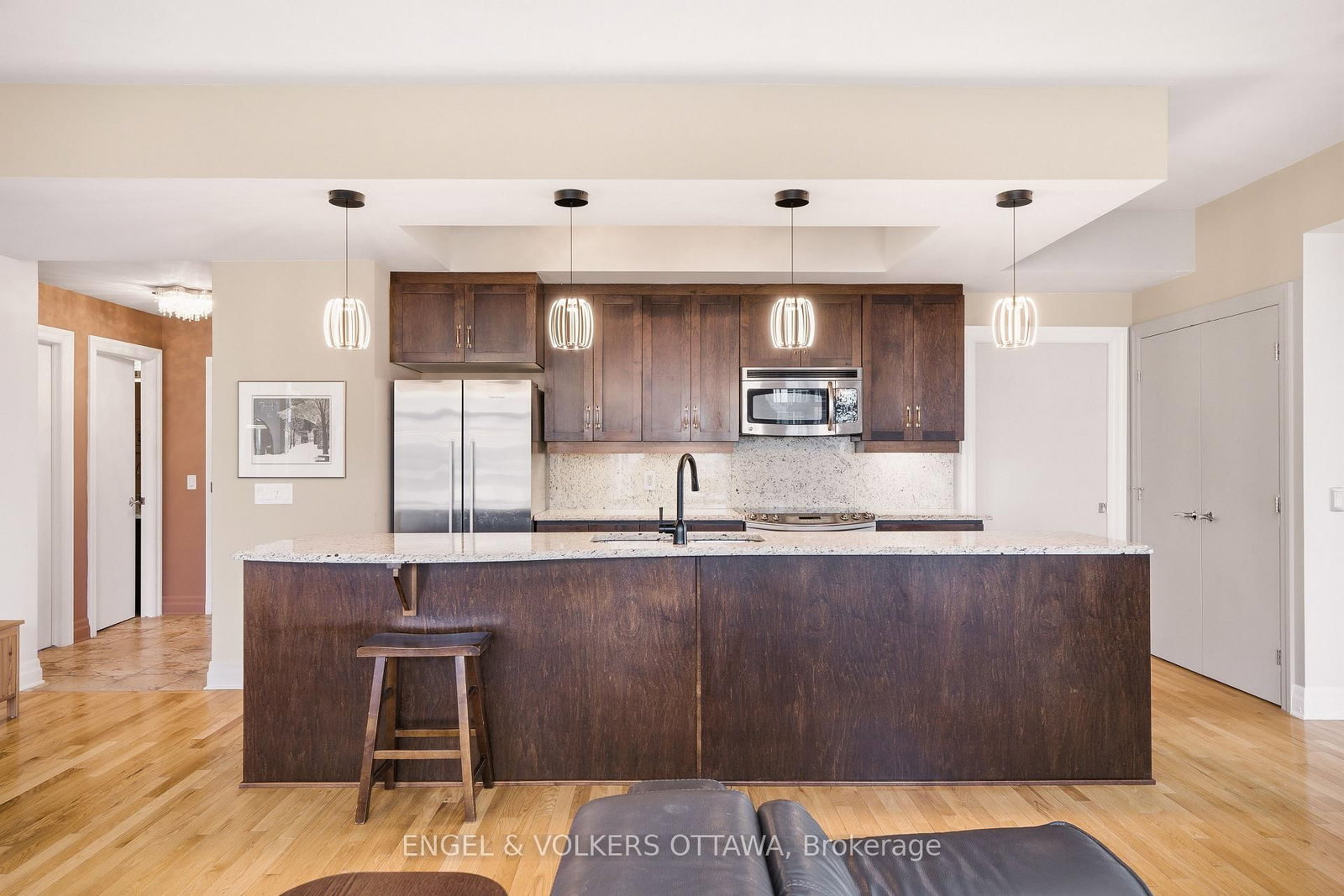 245 Kent Street • #1009 • Ottawa, ON photo 16