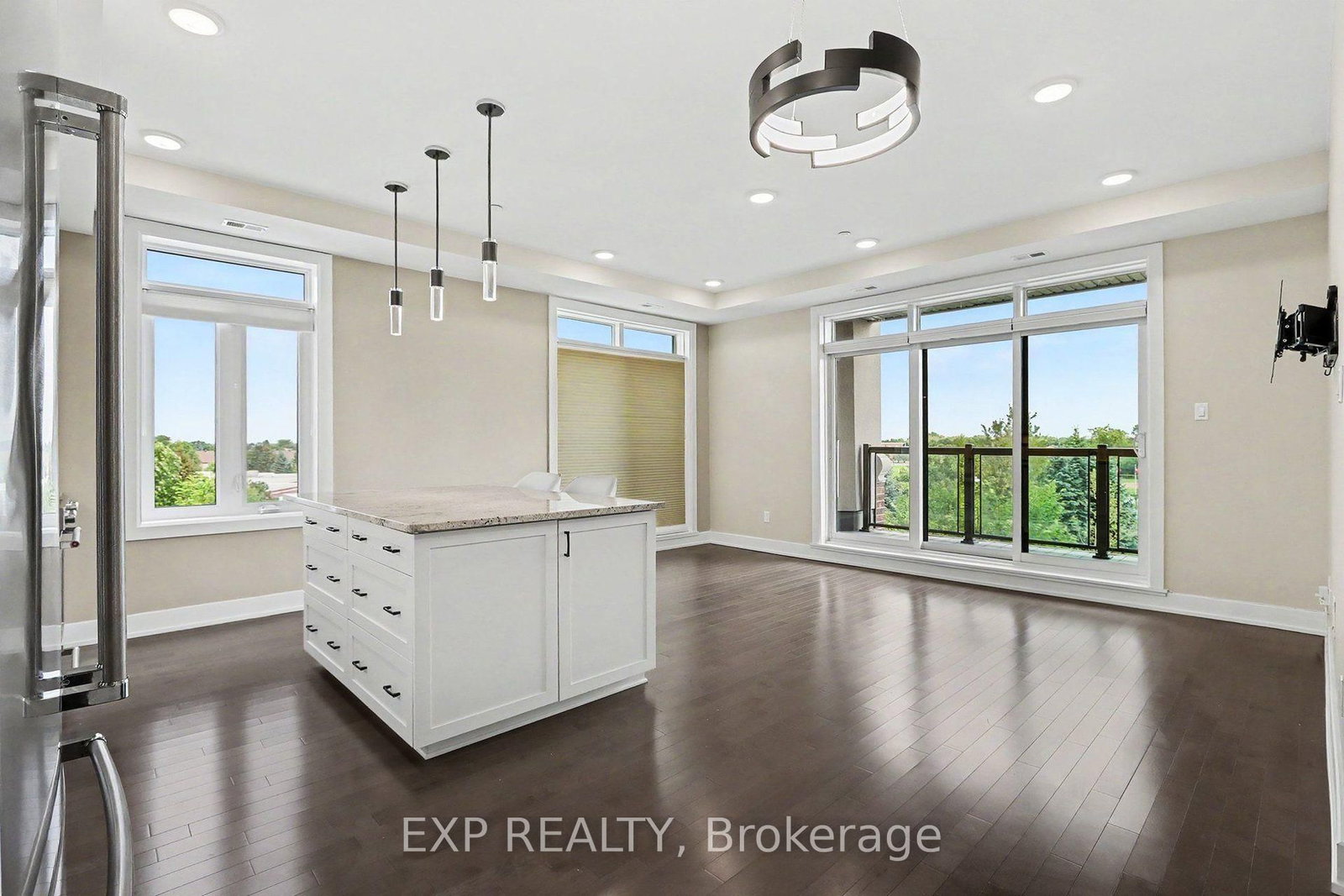 615 Longfields Drive • #405 • Ottawa, ON photo 10