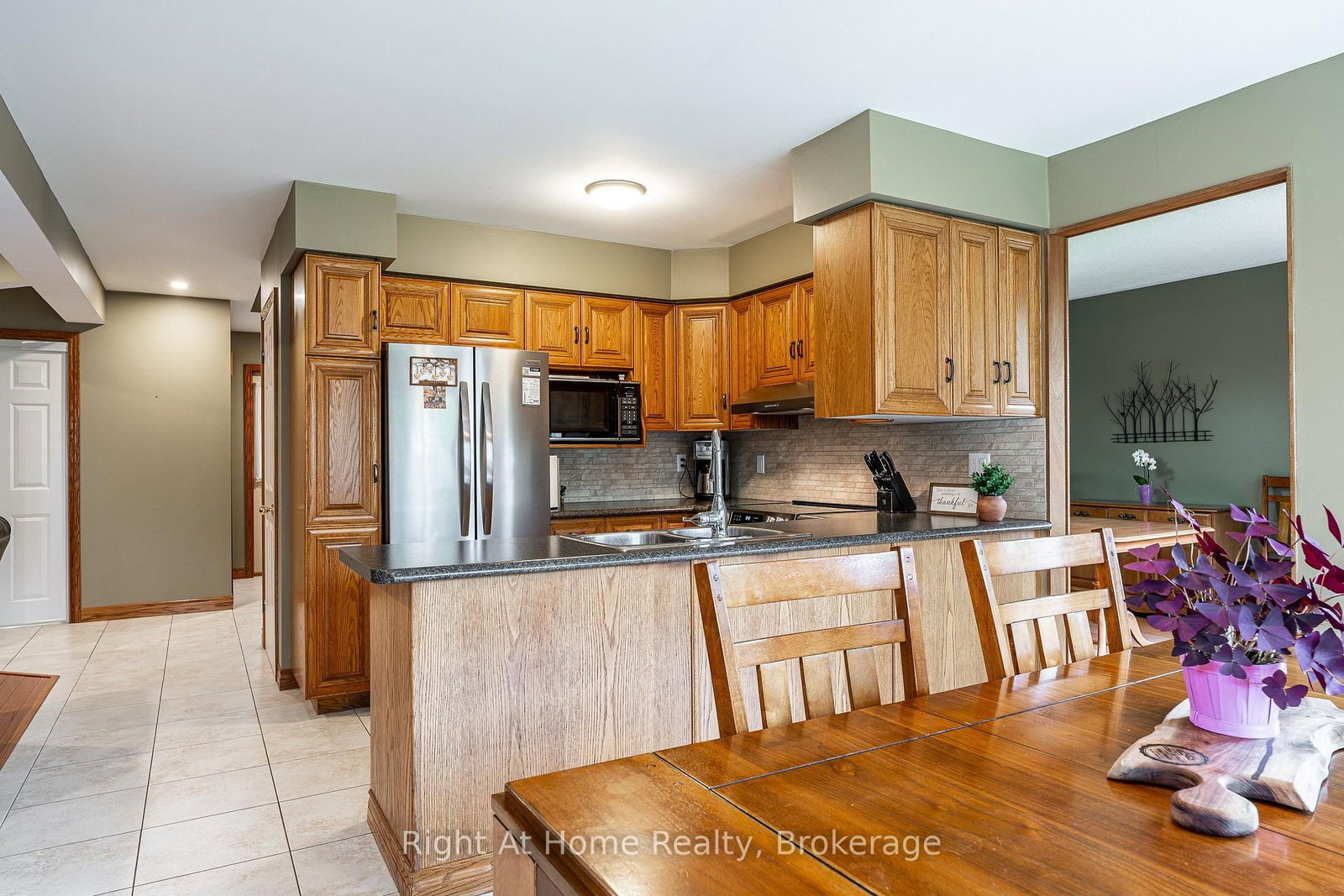 27 Kay Street • Stratford, ON photo 12