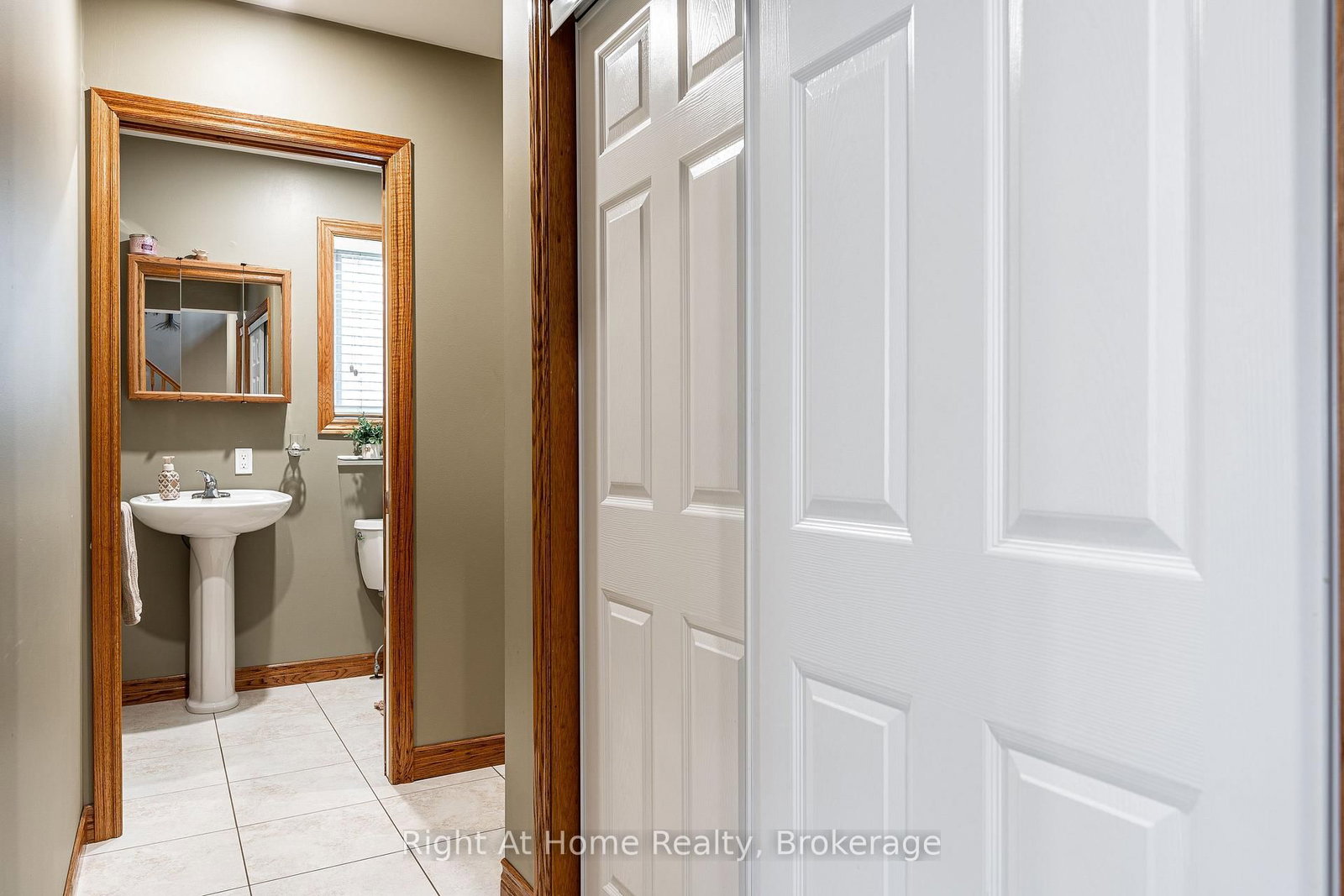 27 Kay Street • Stratford, ON photo 23