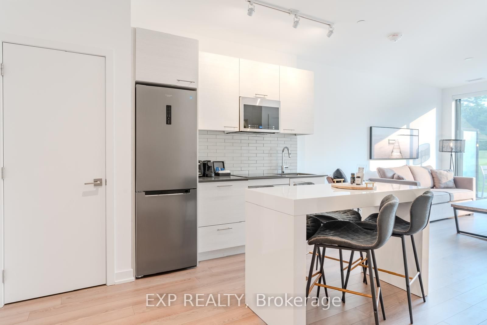 120 Carrick Trail • #102 • Gravenhurst, ON photo 2