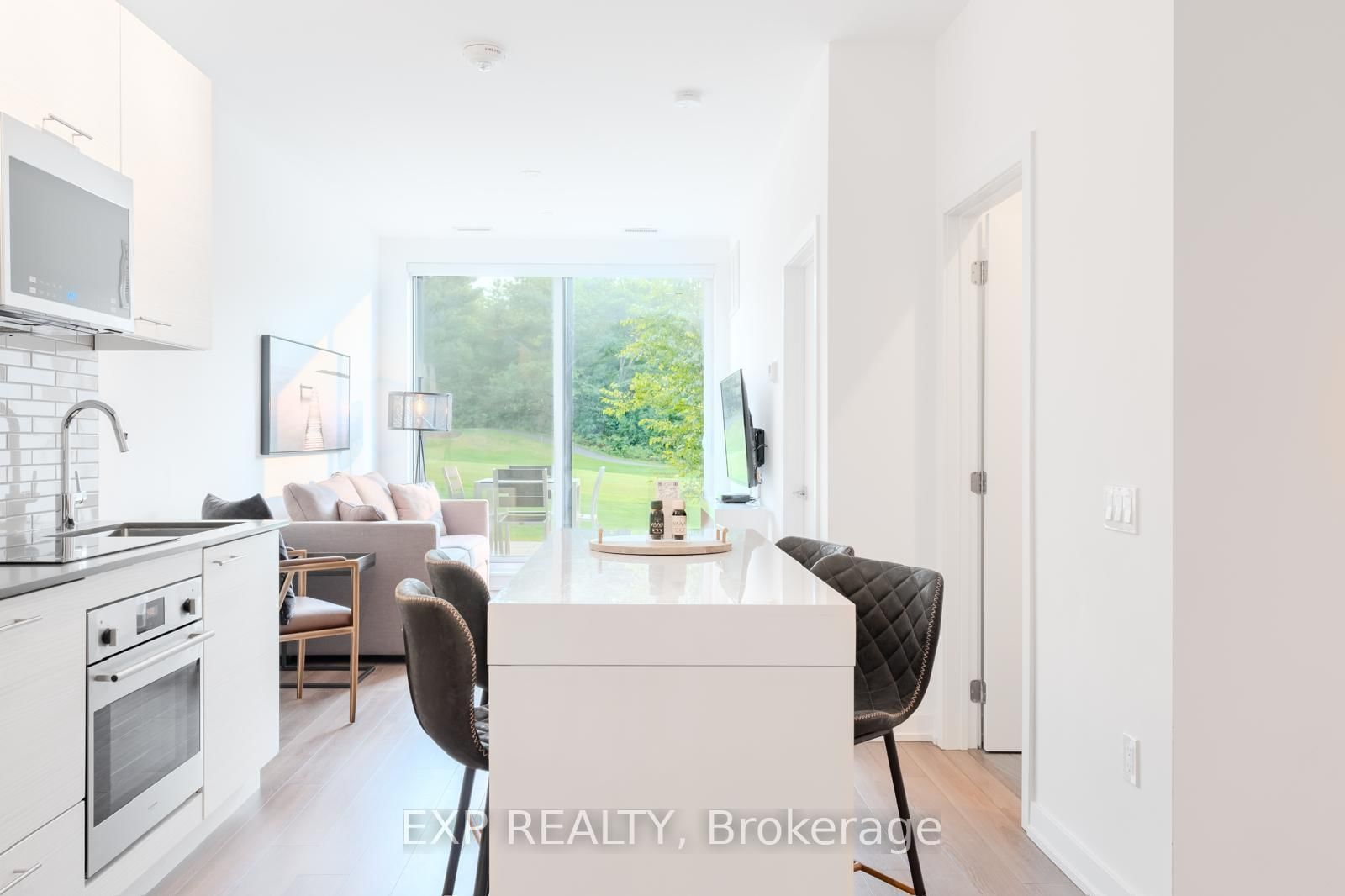 120 Carrick Trail • #102 • Gravenhurst, ON photo 6