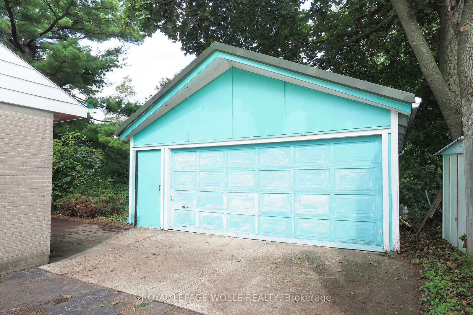 12 Oakwood Avenue • Kitchener, ON photo 35