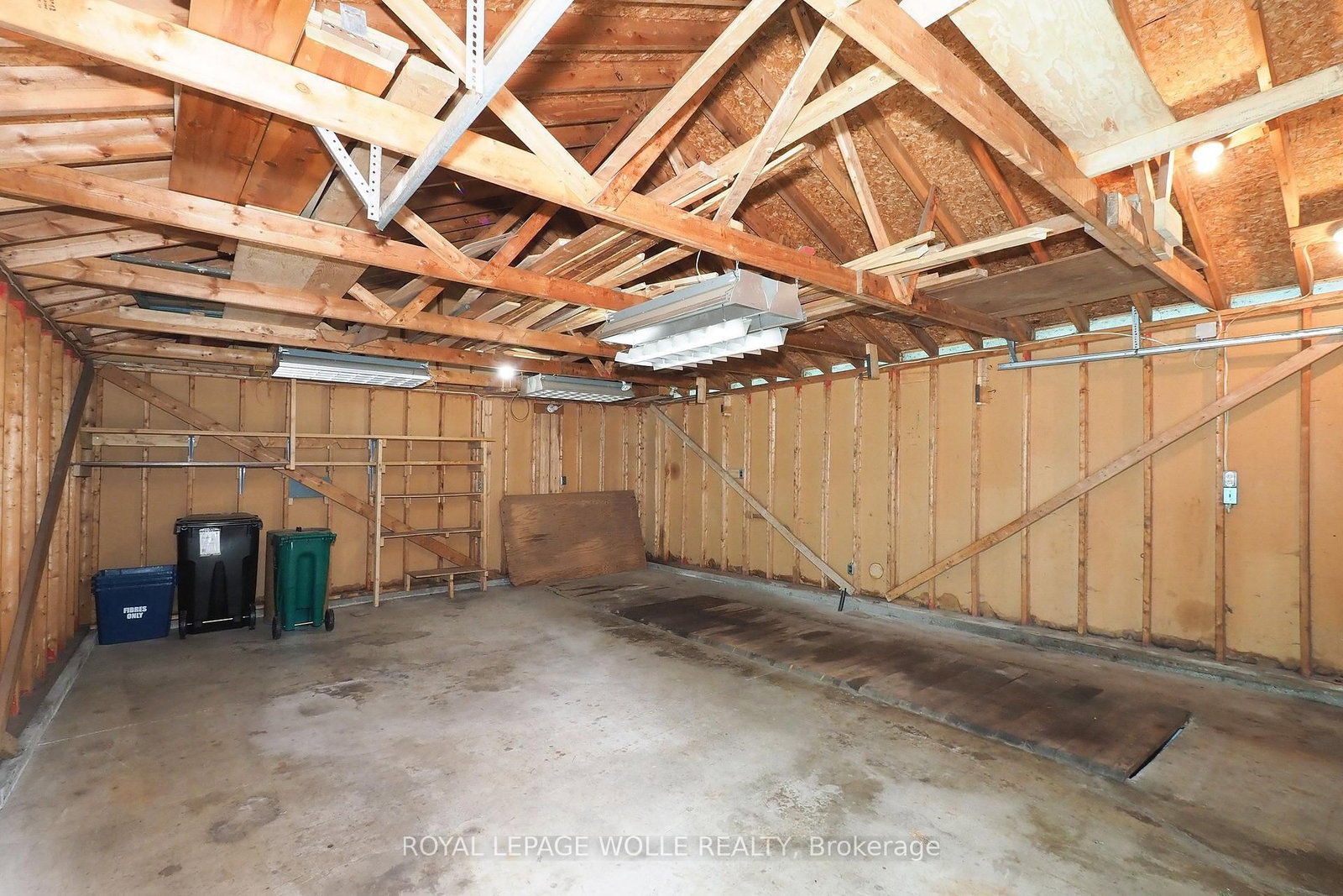 12 Oakwood Avenue • Kitchener, ON photo 37