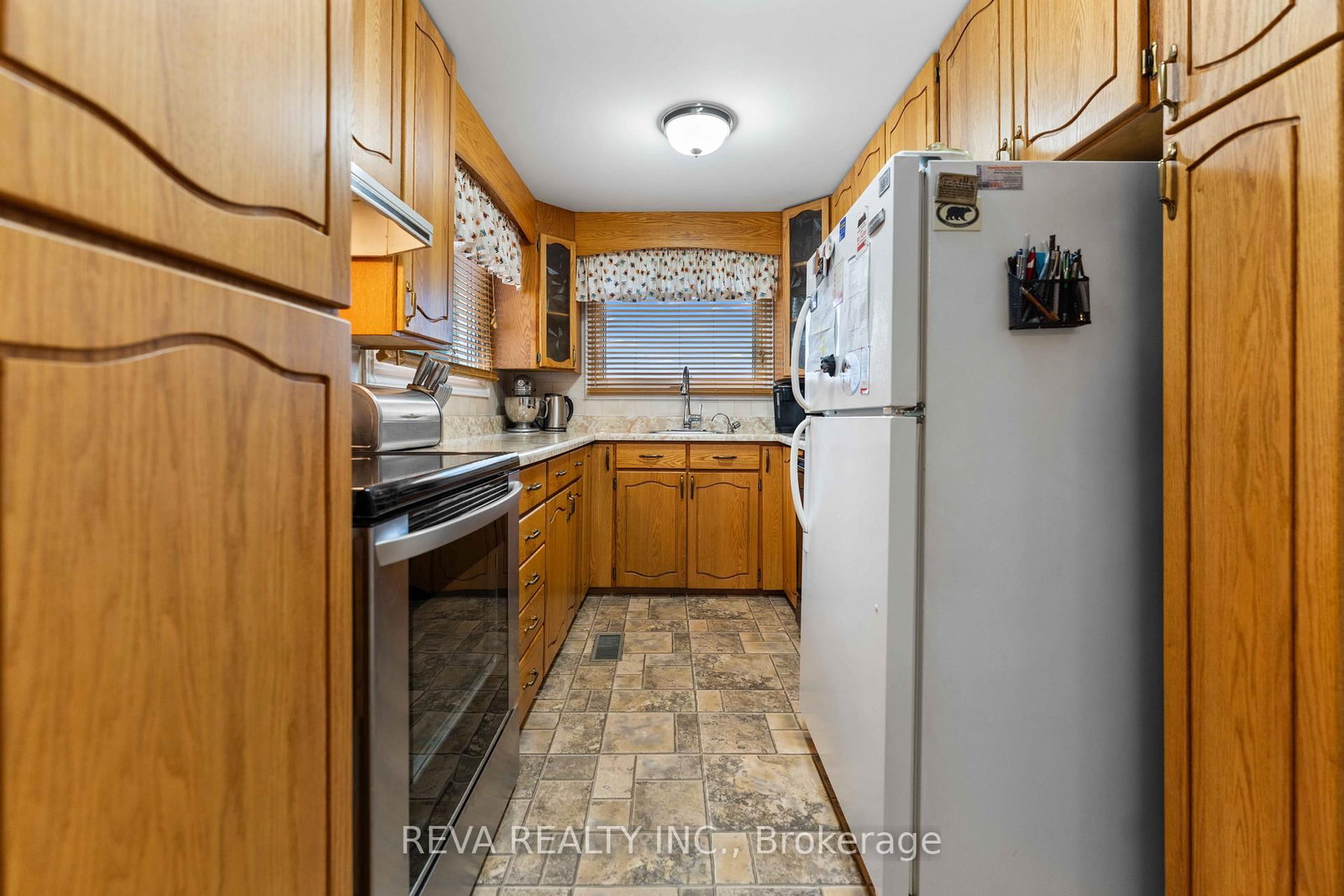146 Centre Road • Maynooth, ON photo 3