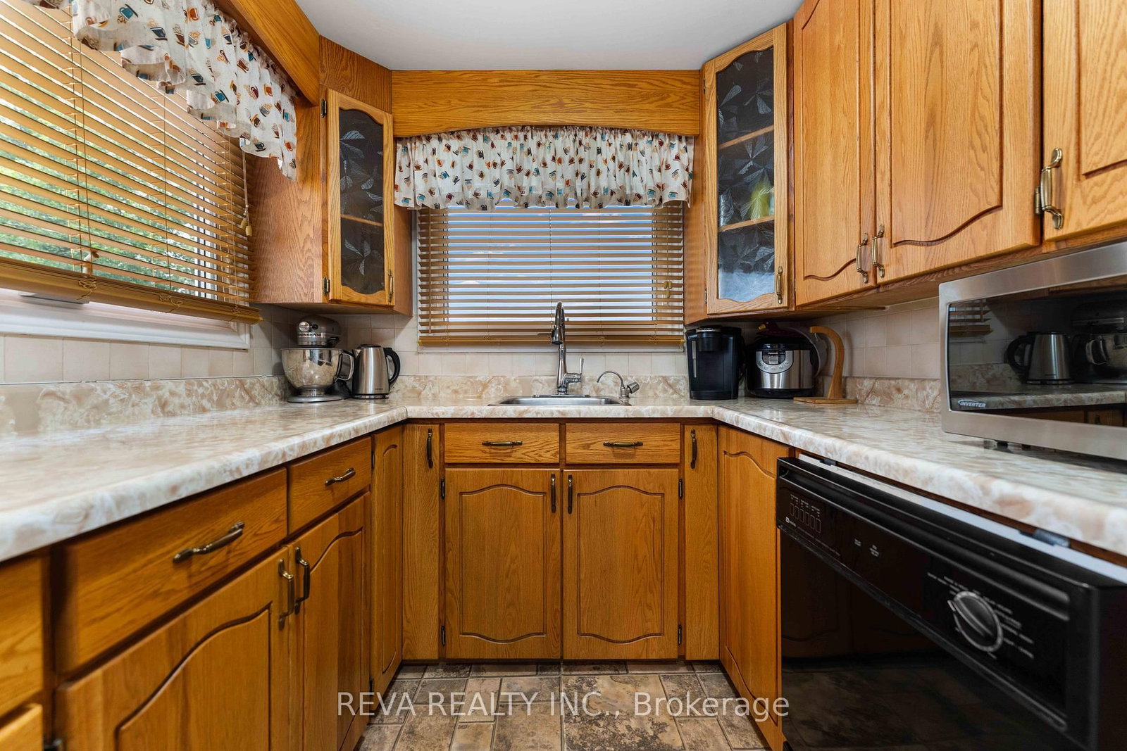 146 Centre Road • Maynooth, ON photo 4