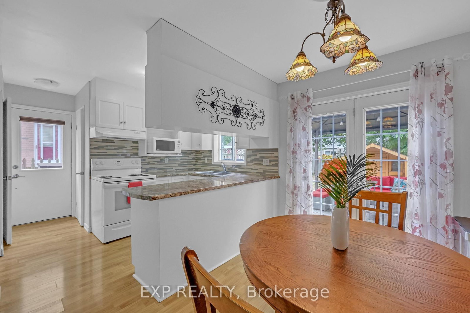 220 Scott Road • Cambridge, ON photo 8