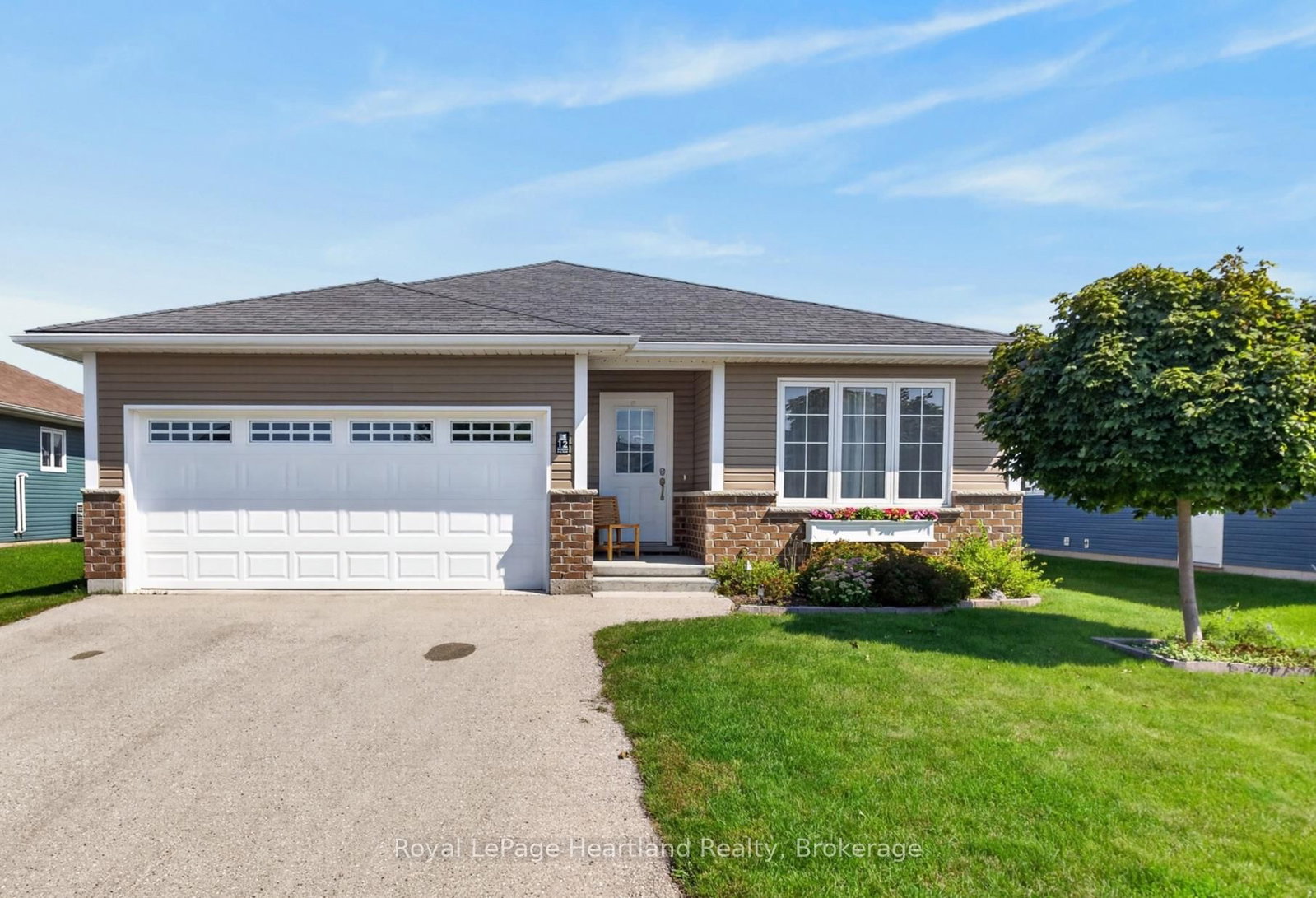 12 Windward Way N • Ashfield-Colborne-Wawanosh, ON photo 1