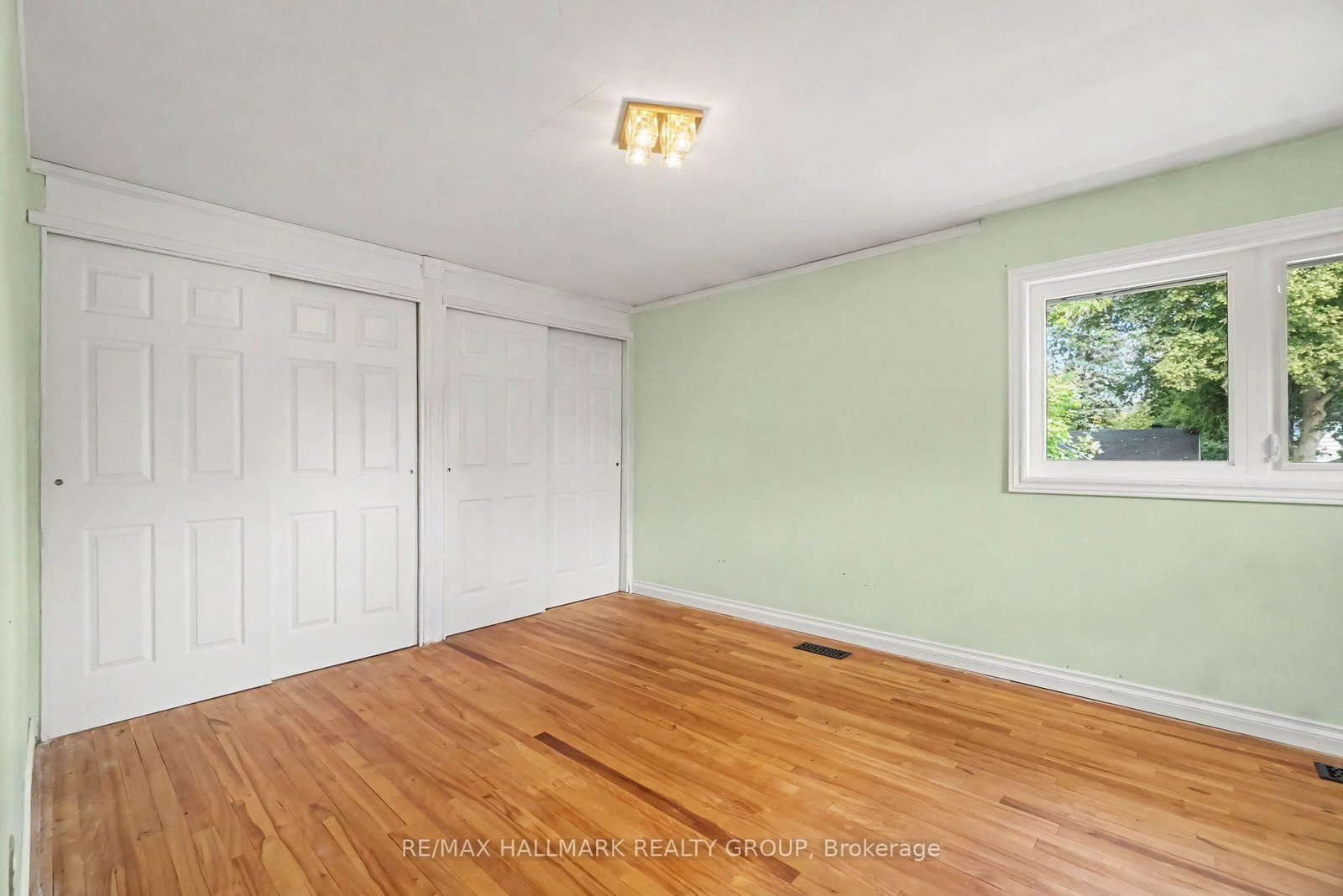 1236 Amesbrooke Drive • Ottawa, ON photo 17