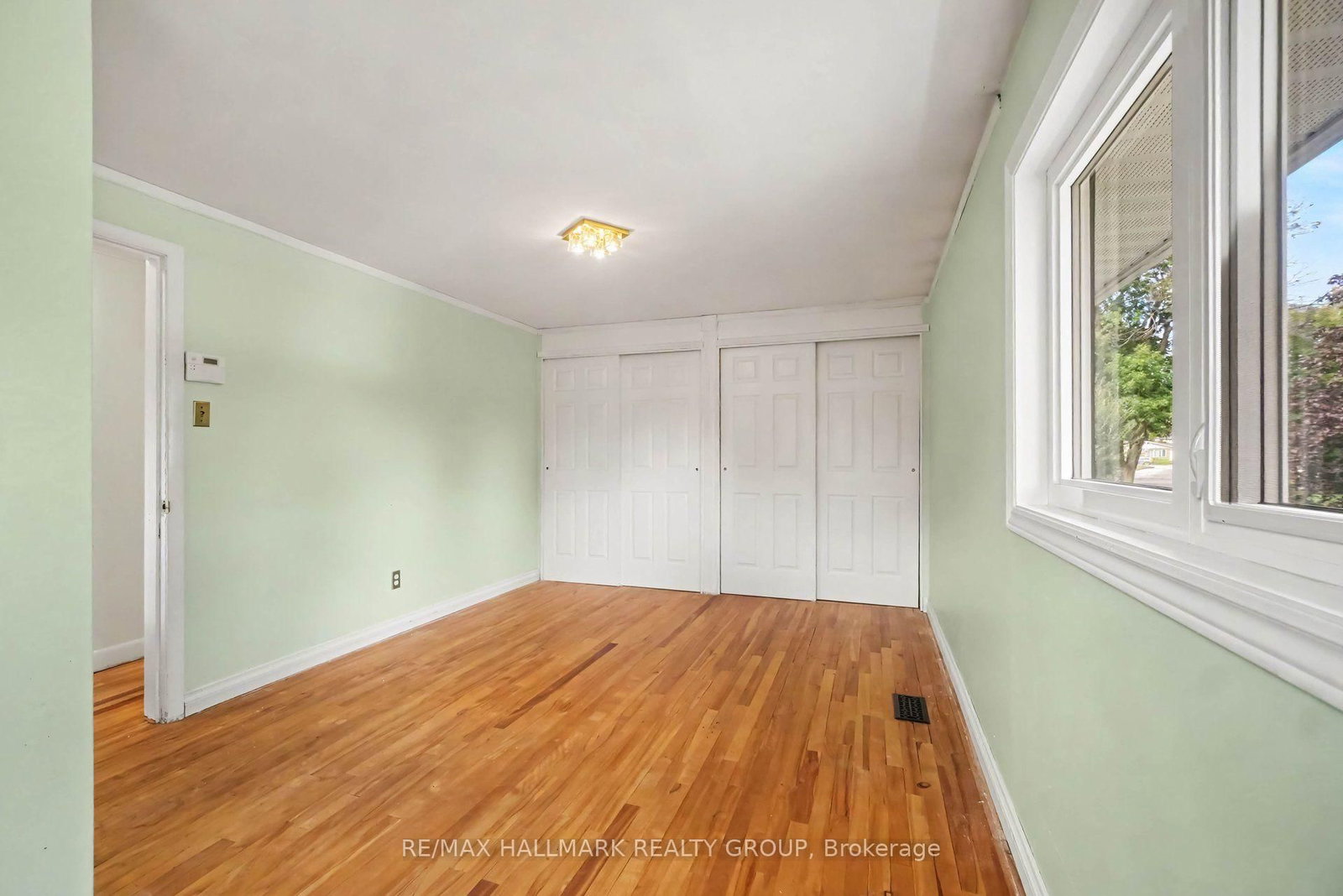 1236 Amesbrooke Drive • Ottawa, ON photo 18