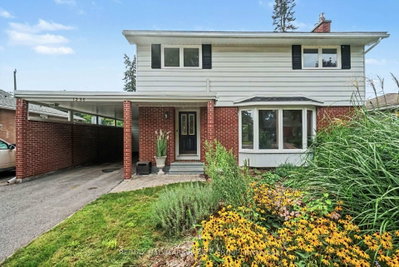 1236 Amesbrooke Drive • Ottawa, ON photo 2